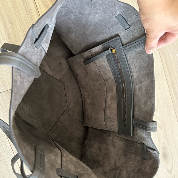 Celine - SMALL CABAS PHANTOM IN SOFT GRAINED CALFSKIN - Grey - Picture 4 of 9